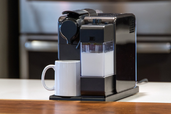Капсульные кофемашины - delonghi lattissima en 560.w купить онлайн в  интернет-магазине BlackStore по цене 881,10 Br